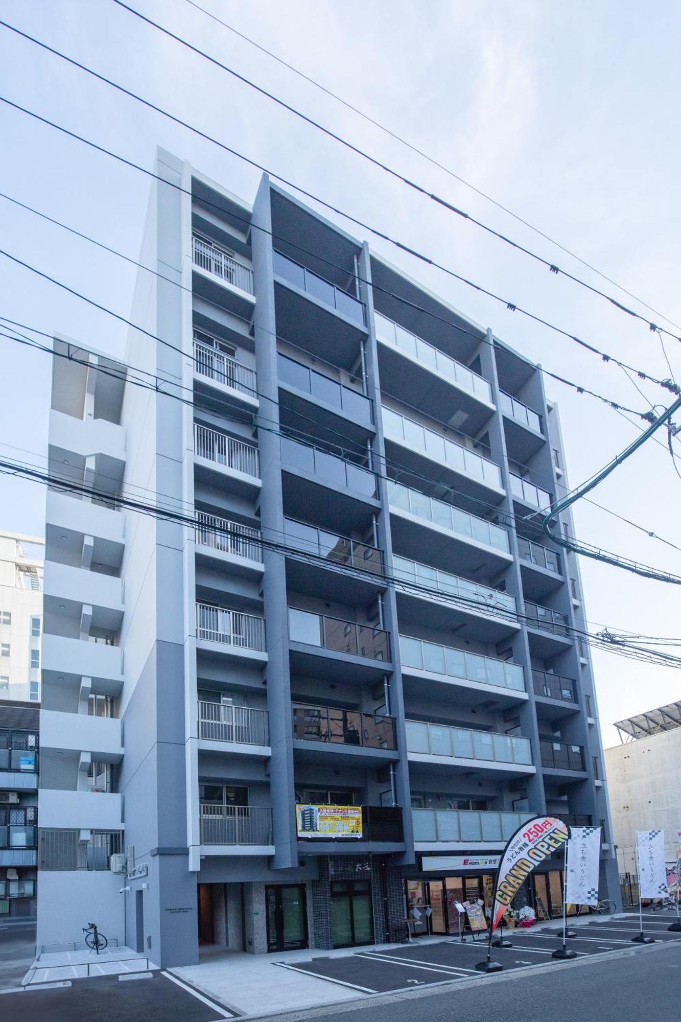 Ekimae Apartment *