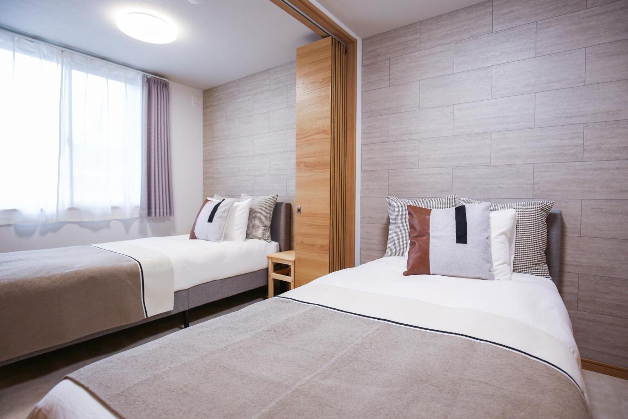 Ekimae Apartment