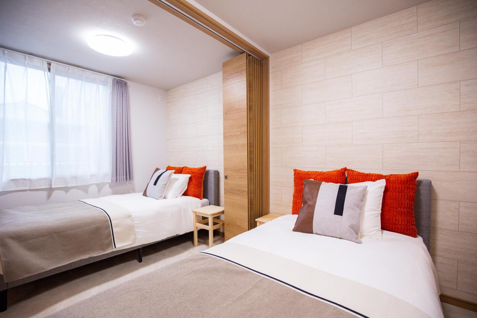 Ekimae Apartment